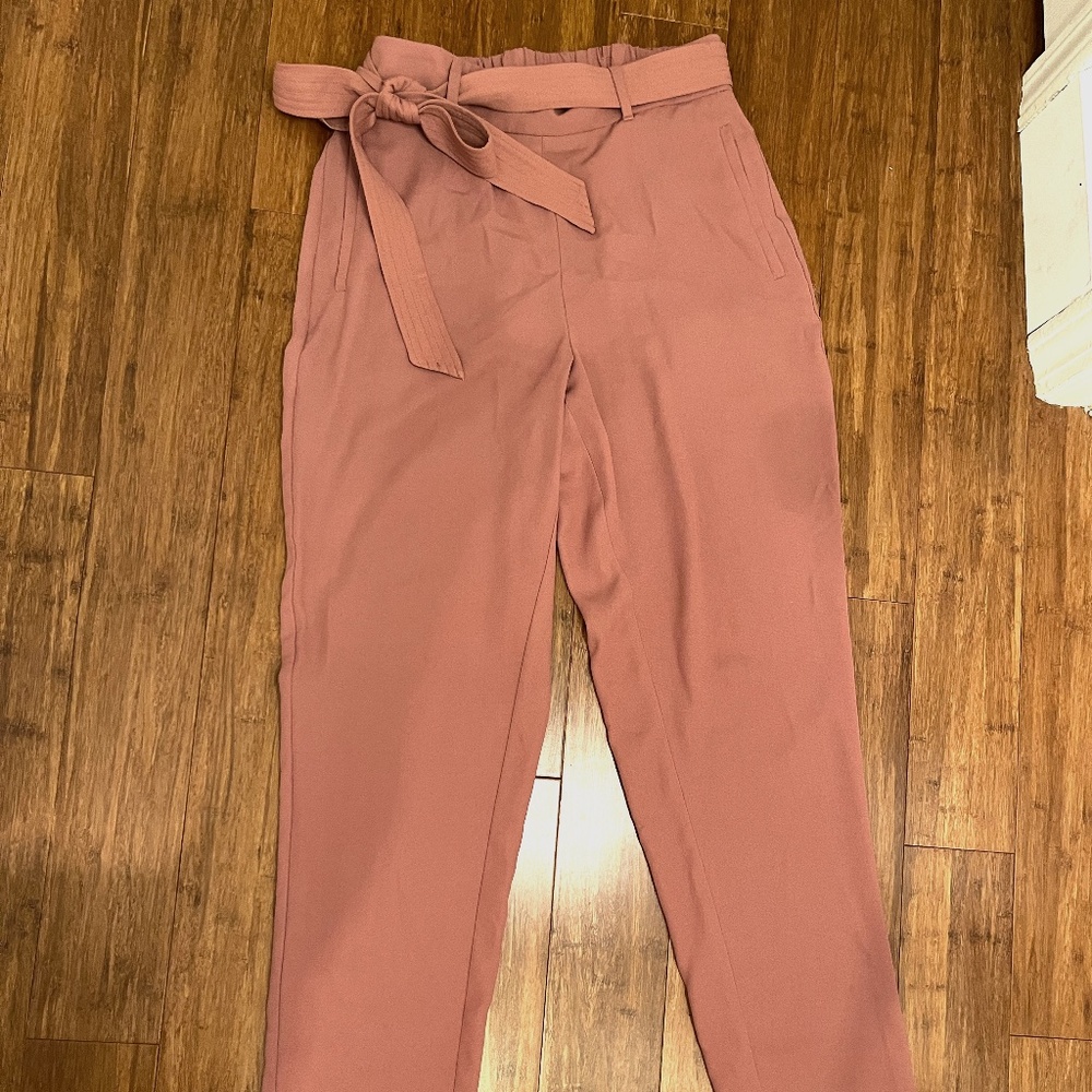 Lauren Conrad XS Pink/Mauve Tie Ankle Pant